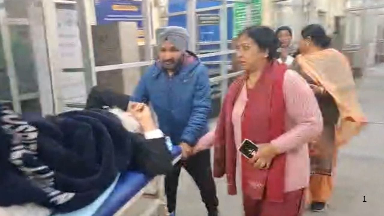 लुधियाना में खूनी झड़प: जीत का जश्न मना रहे AAP और कांग्रेस कार्यकर्ताओं के बीच गोलीबारी; 4 घायल