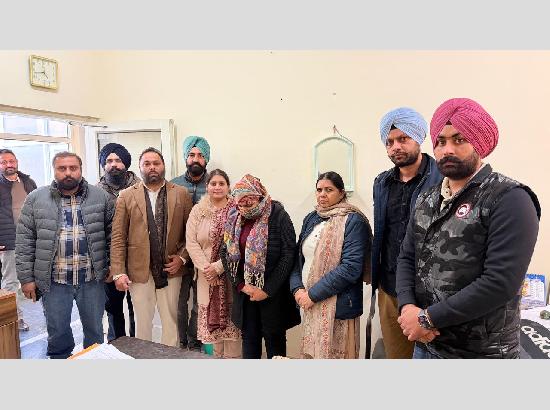 गुरदासपुर विजिलेंस की बड़ी कार्रवाई: डिस्ट्रिक्ट टाउन प्लानर रितिका अरोड़ा 1 लाख रुपये की रिश्वत लेते रंगे हाथों गिरफ्तार