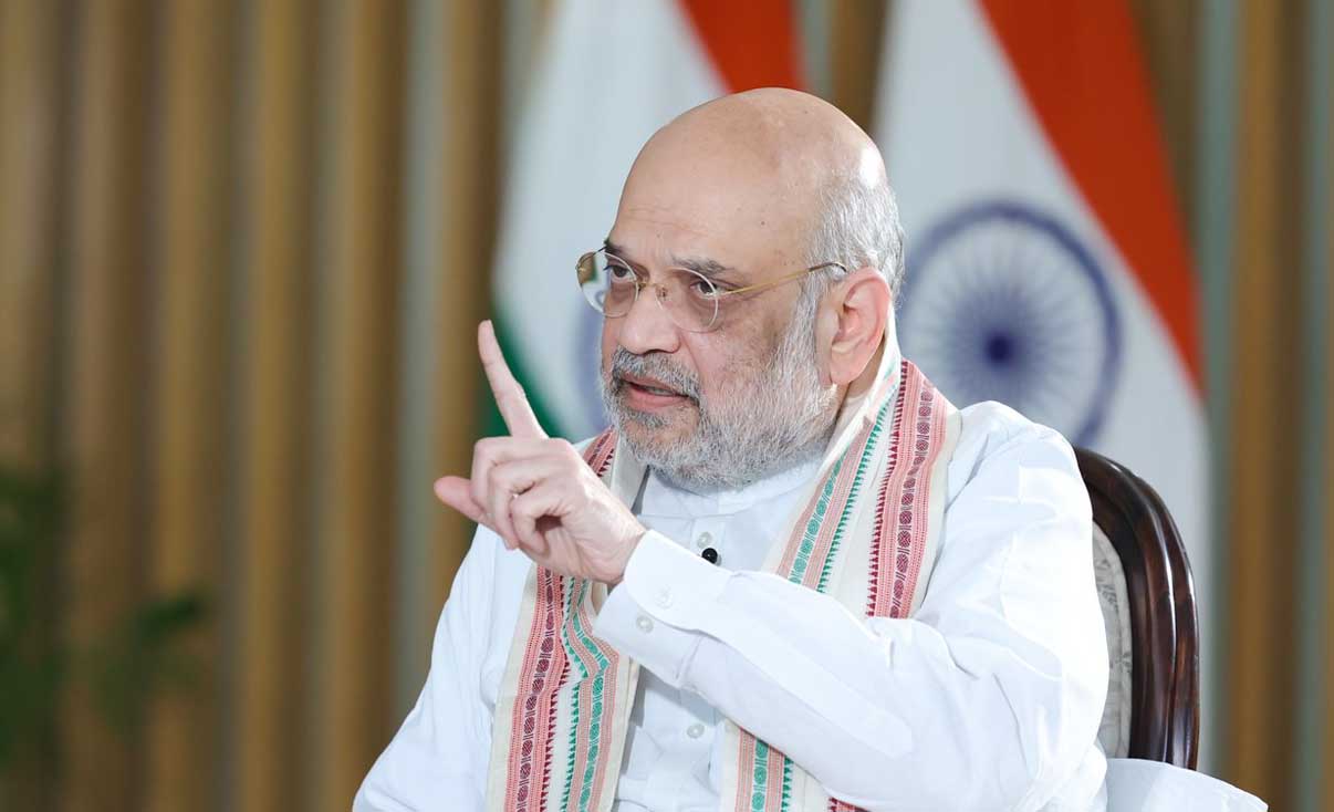 गुजरात में चार महीनों के भीतर ‘112’ आपातकालीन सेवा ने 3.82 लाख से अधिक मामलों पर त्वरित प्रतिक्रिया दी।गुजरात आपातकालीन प्रतिक्रिया प्रणाली