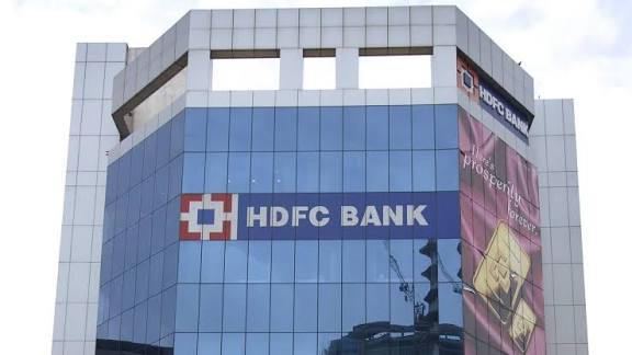 HDFC बैंक का न्यू ईयर गिफ्ट: होम और कार लोन EMI पर बड़ी राहत; MCLR रेट्स में कटौती