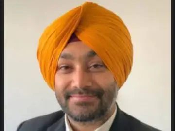 लुधियाना: सरपंच और मशहूर वकील मनपिंदर सिंह ने ज़हर निगलकर कर ली आत्महत्या