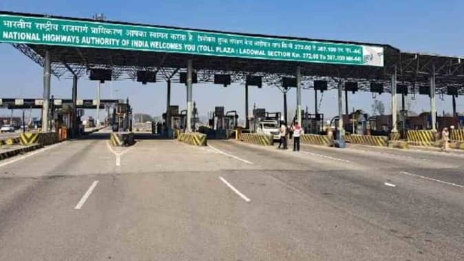 26 जनवरी को फ्री होगा पंजाब का सबसे महंगा टोल प्लाजा : किसान संगठनों ने सरकार को आर-पार की चेतावनी दी