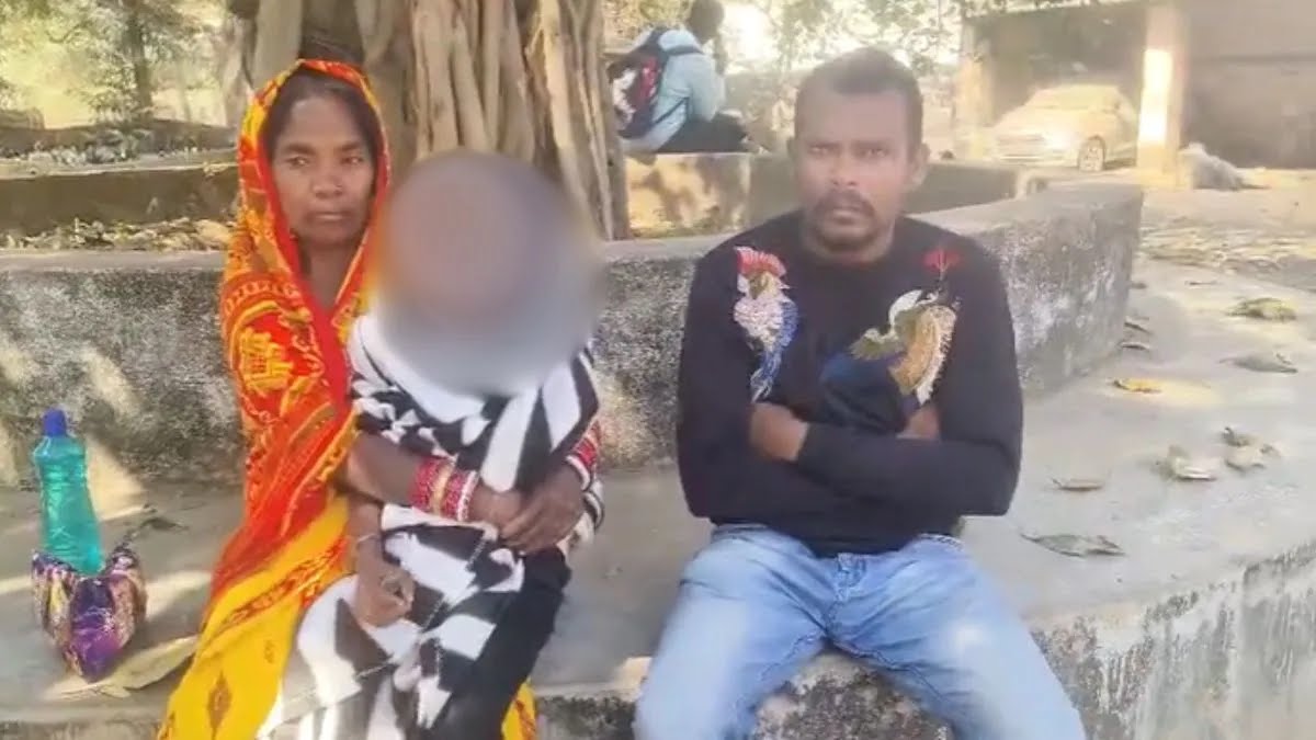 “बम” की तरह फटा चिप्स का पैकेट ! 8 साल के मासूम की बाहर निकल आई आंख ; जानें पैकेट में हवा भरने के पीछे क्या है असली वजह?