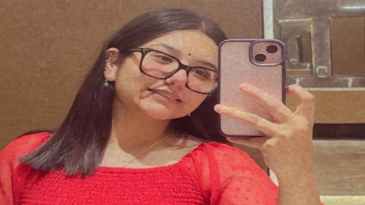 मातम में बदलीं बर्थडे और नए साल की खुशियां, शिवसेना नेता की बेटी की गीजर गैस लीक होने से मौत