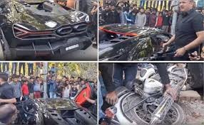 लैम्बॉर्गिनी कार ने राहगीरों और दोपहिया वाहनों को टक्कर मारी, छह घायल