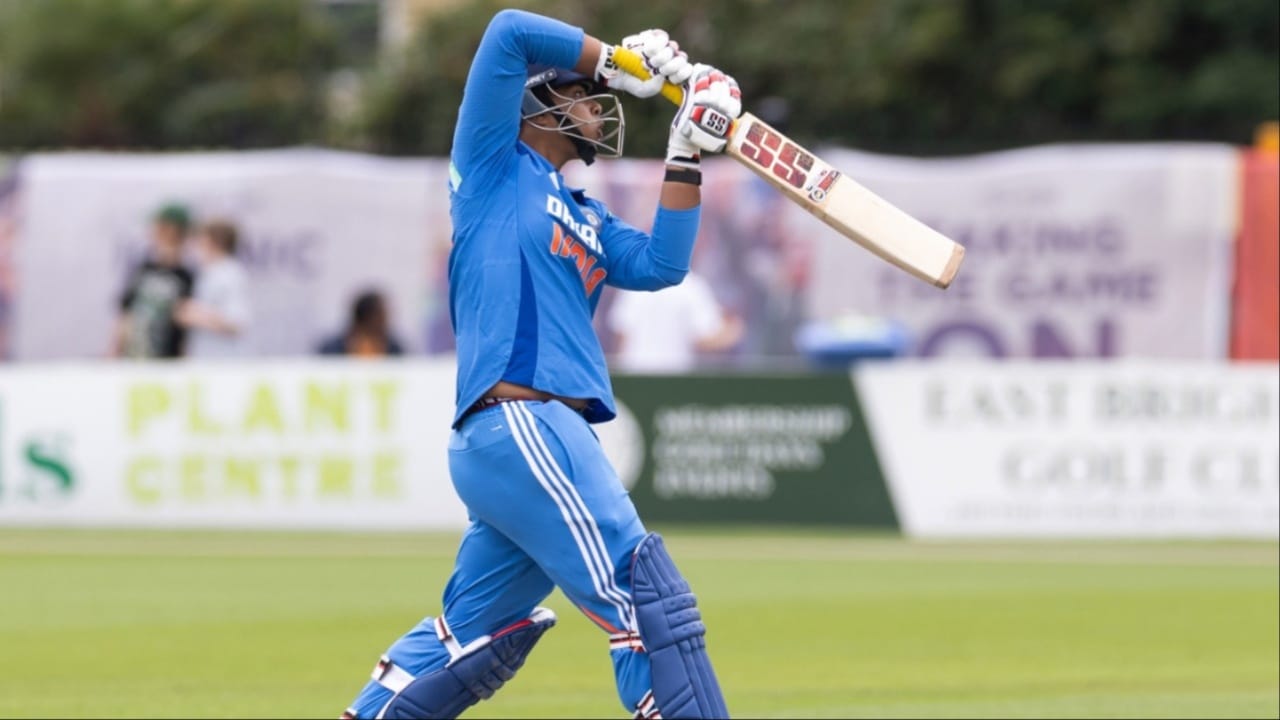 U19 वर्ल्ड कप: सेमीफाइनल में वैभव सूर्यवंशी रच सकते हैं इतिहास, बाबर आजम और अजीजुल हकीम के रिकॉर्ड निशाने पर