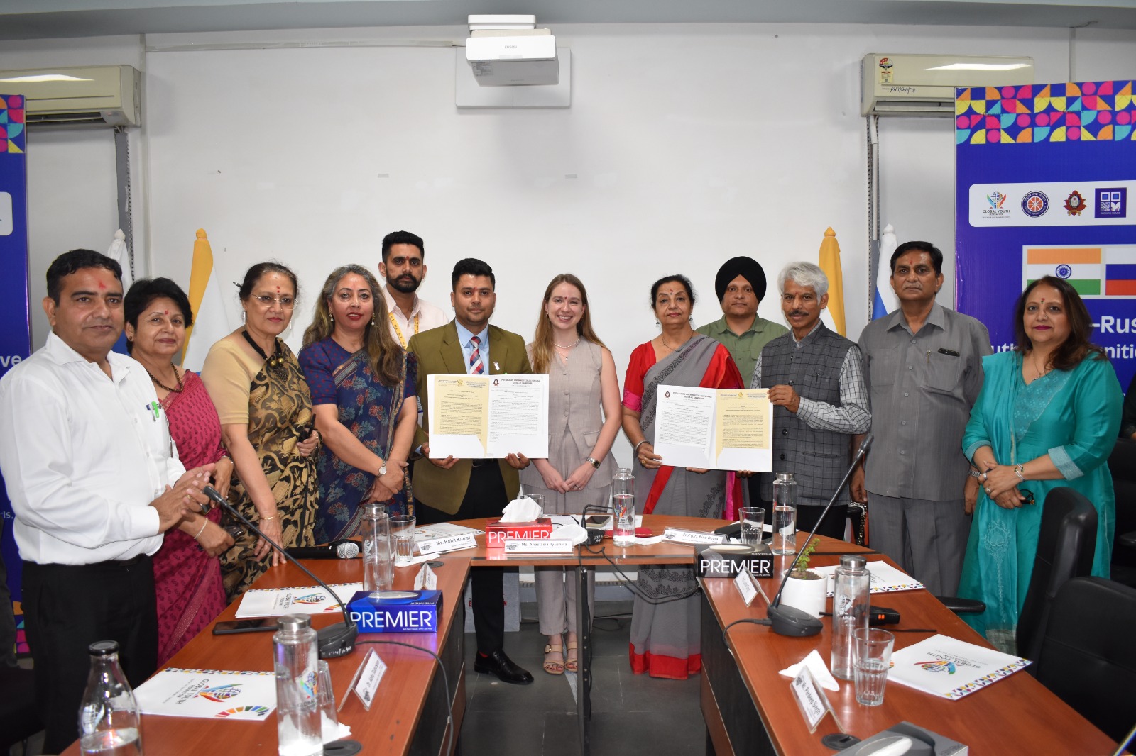 चंडीगढ़ में इंटरनेशनल यूथ कॉन्क्लेव का सफल आयोजन; युवाओं के लिए नए अवसरों हेतु MoU हस्ताक्षरित