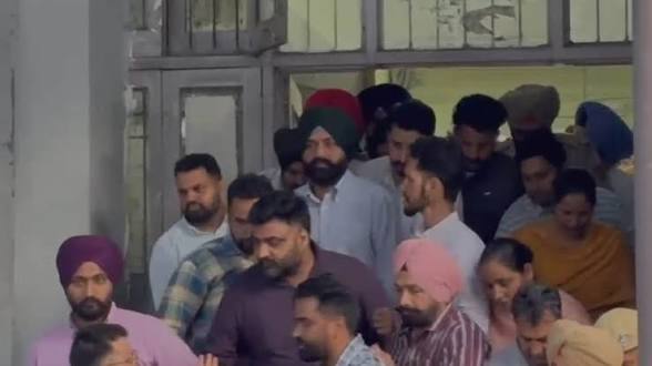 DM सुसाइड केस: पूर्व मंत्री लालजीत भुल्लर 5 दिन की पुलिस रिमांड पर; गमगीन माहौल में रंधावा का अंतिम संस्कार, CM का CBI जांच से इनकार