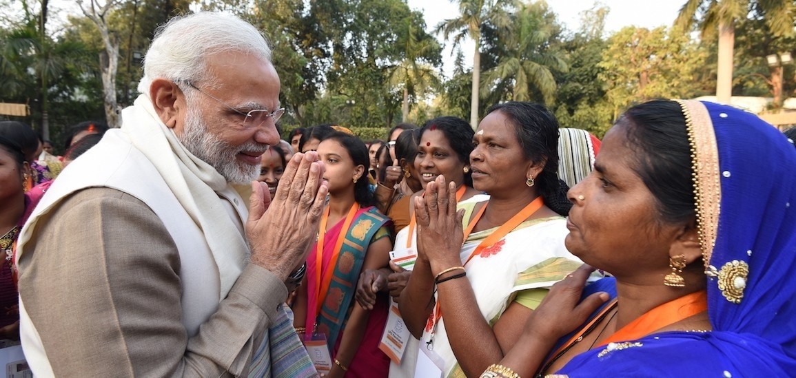 सरकार ने बालिकाओं के शैक्षिक, सामाजिक एवं आर्थिक सशक्तिकरण के लिए अपनाया बहुआयामी दृष्टिकोण