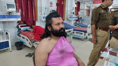 आशुतोष ब्रह्मचारी पर ट्रेन में जानलेवा हमला; टॉयलेट में छिपकर बचाई जान