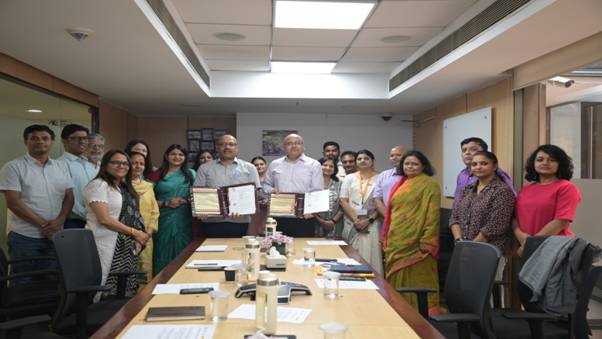 Day-NRLM और Help Age India के बीच MoU, वरिष्ठ नागरिक देखभाल को मिलेगा बढ़ावा
