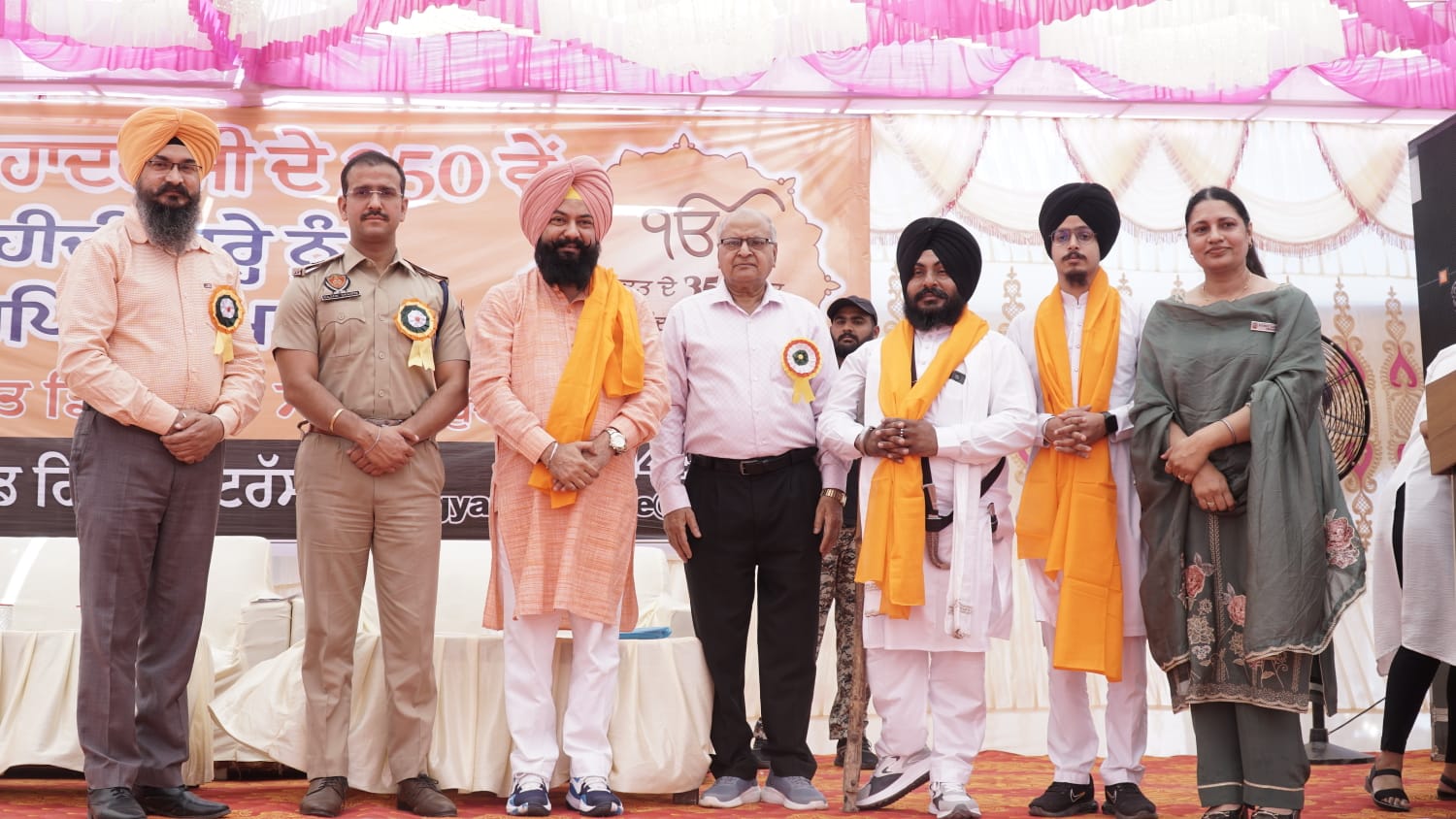 अध्यक्ष जसवीर सिंह गढ़ी ने मानवता के लिए गुरु तेग बहादुर जी की शहादत को श्रद्धांजलि अर्पित की