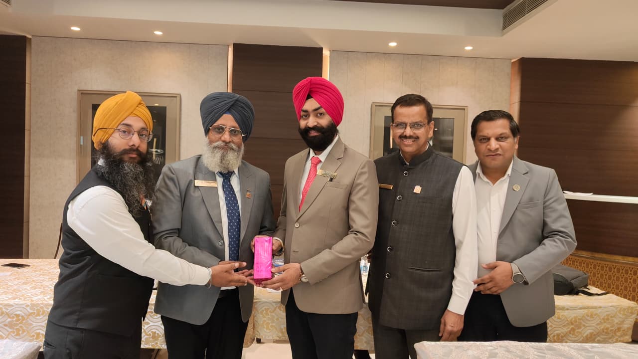 जे सी आई लुधियाना सेंट्रल द्वारा ‘जे कॉम टेबल 4.0 – ग्रोथ सेंट्रल’ का उद्घाटन