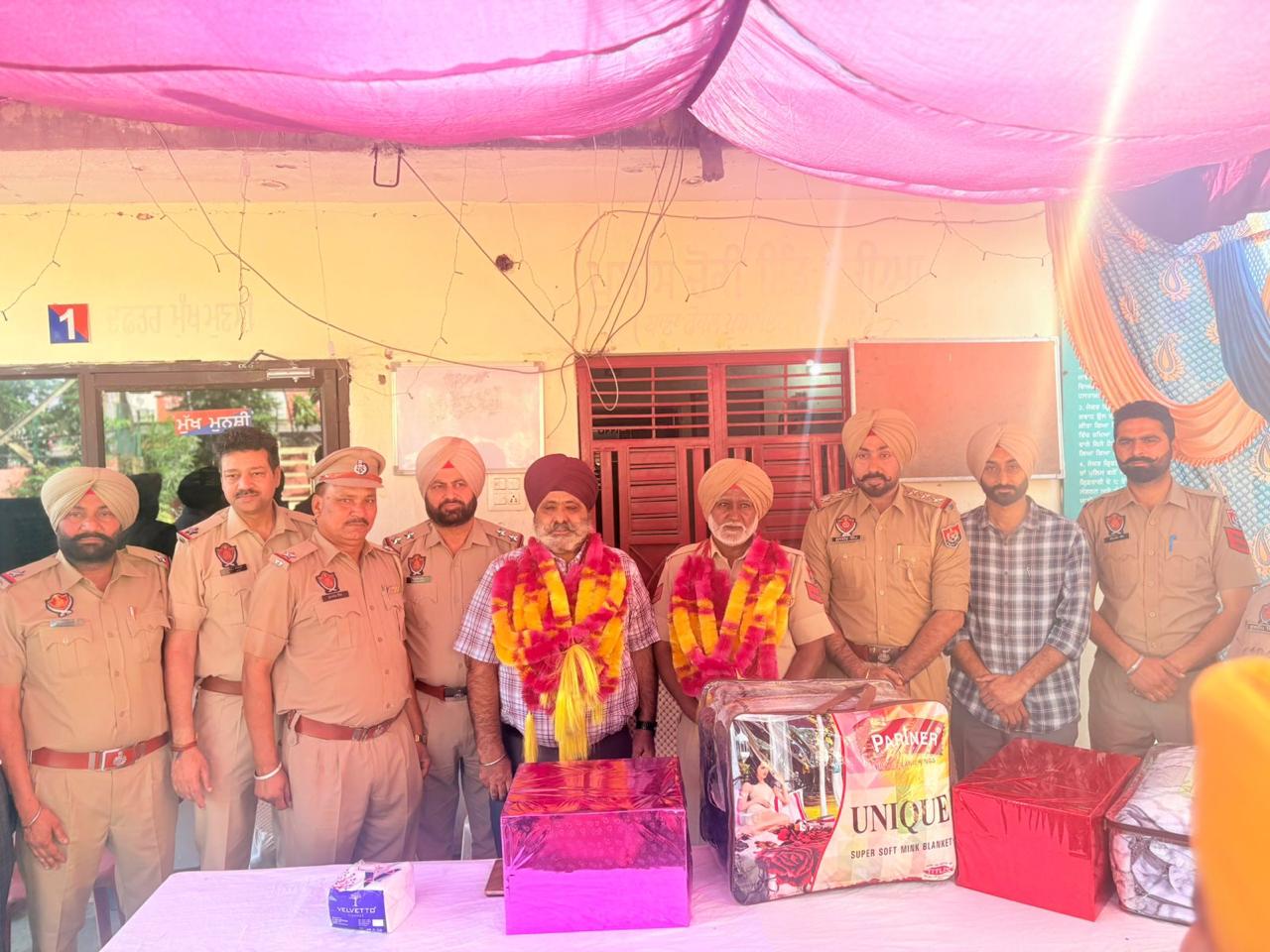चौकी इंडस्ट्रियल एरिया जीनव नगर में पंजाब होमगार्ड के मुलाज़िम रंजीत सिंह की रिटायरमेंट पर रखा विदाई समारोह