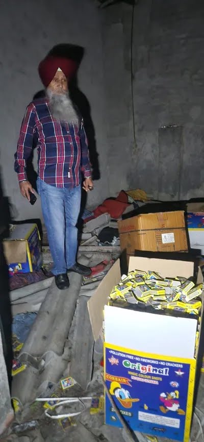लुधियाना की अवैध पटाखा फैक्टरी में भीषण धमाका: एक मजदूर की मौत, दो घायल; यूपी के दो भाई गिरफ्तार