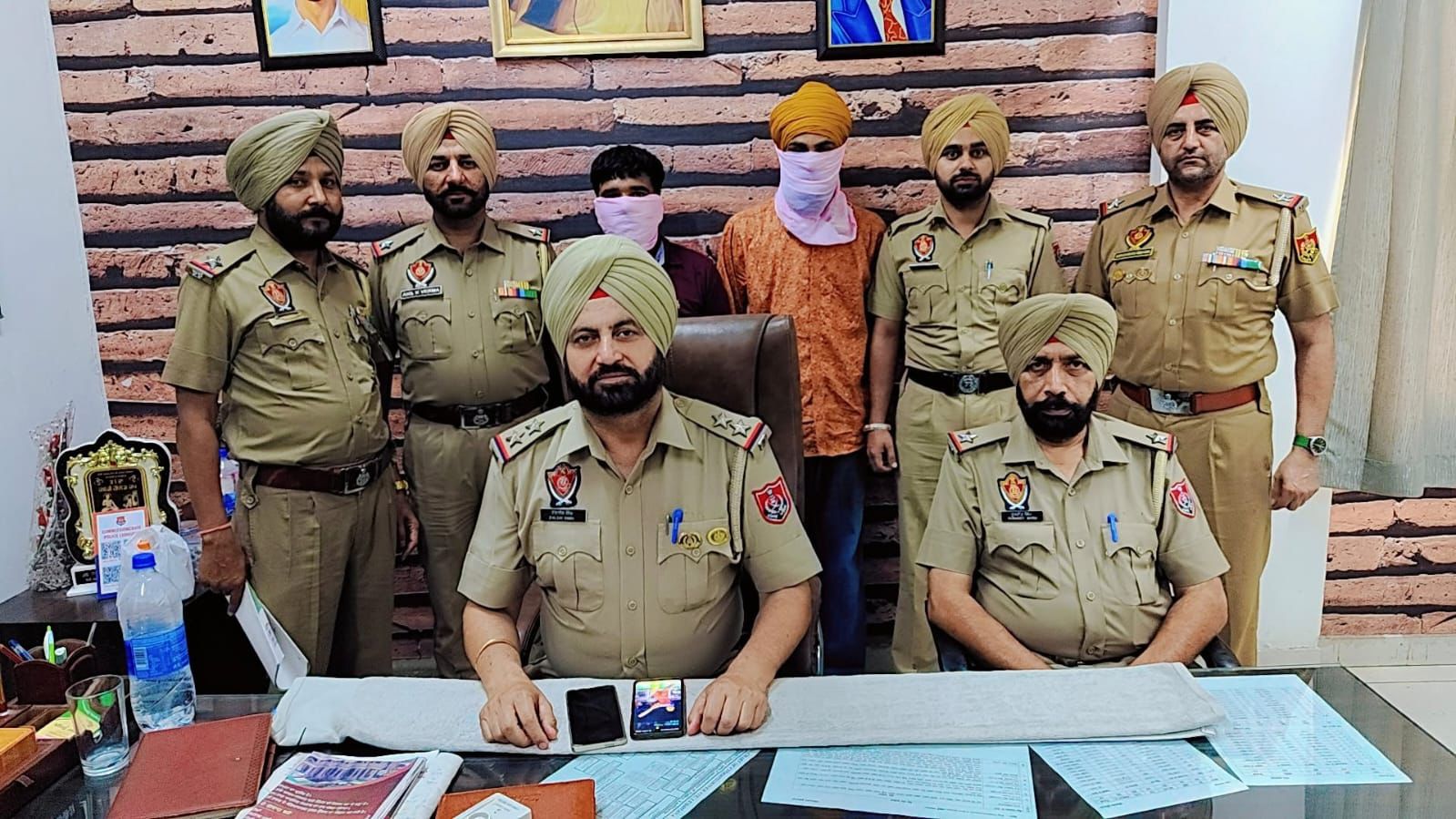 थाना जमालपुर पुलिस ने 200 ग्राम हैरोइन सहित दो नशा तस्कर किये गिरफ्तार।