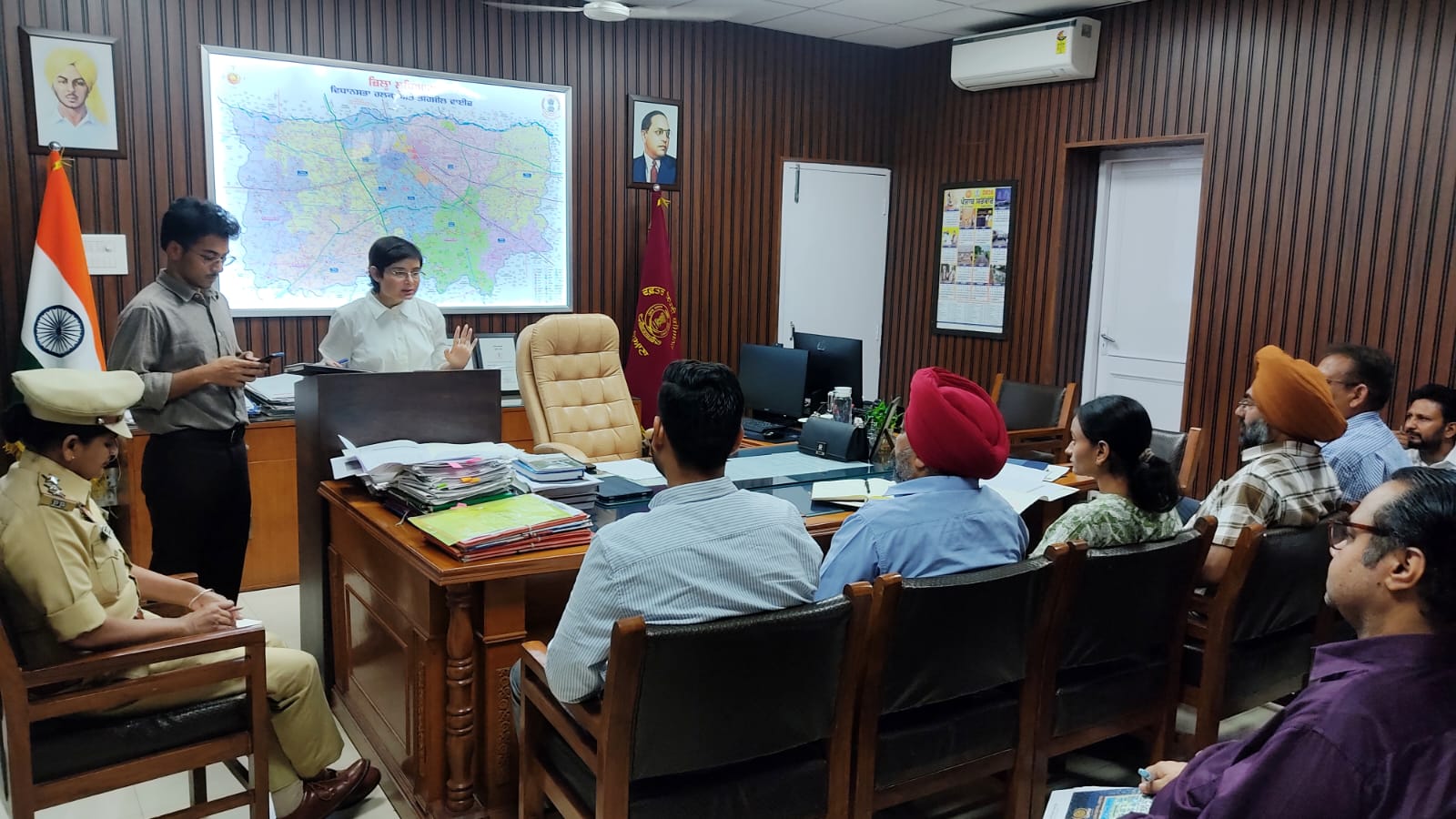 एडीसी पूनम सिंह ने कटाई के अंतिम दिनों में किसी भी घटना को रोकने के लिए कड़ी निगरानी के आदेश दिए हैं।