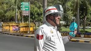 भीषण गर्मी में दिल्ली ट्रैफिक पुलिस को राहत, ‘एसी हेलमेट’ की प्रायोगिक शुरुआत
