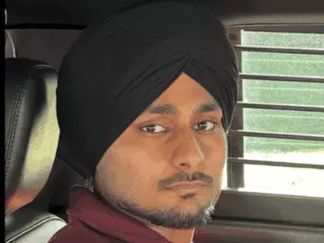 कनाडा से पंजाबी युवक डिपोर्ट: फिरौती गिरोह में था शामिल, सर्रे पुलिस ने जारी की फोटो