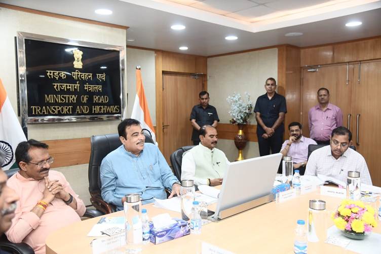 केंद्रीय मंत्री नितिन गडकरी ने राजस्थान और हिमाचल प्रदेश में राष्ट्रीय राजमार्ग परियोजनाओं की समीक्षा की