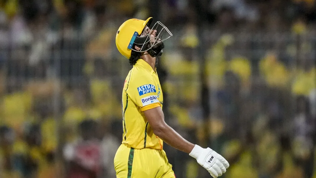 गरीबी में आटा गीला: CSK की शर्मनाक हार के बाद BCCI का तगड़ा झटका, पूरी टीम पर लगा भारी जुर्मा