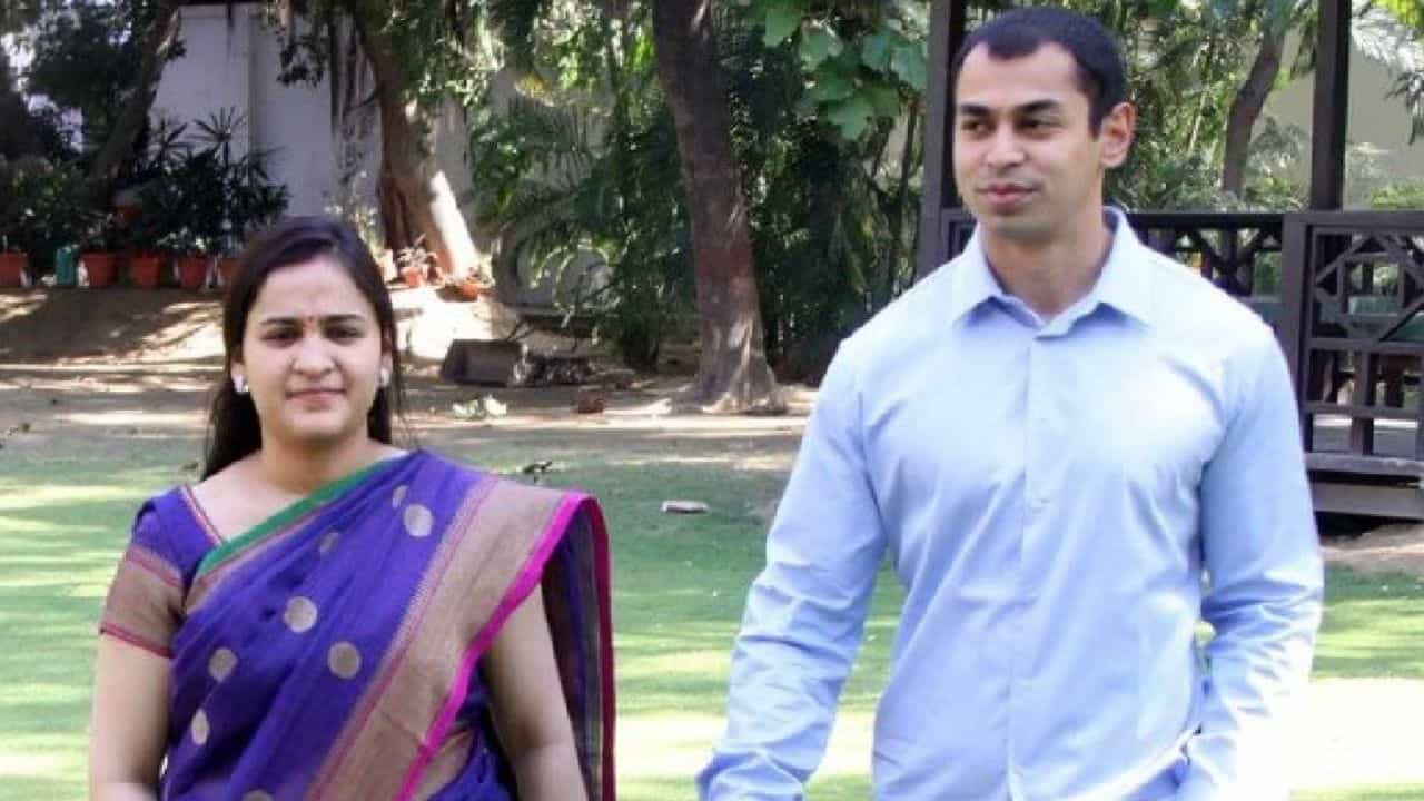 मुलायम सिंह यादव के छोटे बेटे प्रतीक यादव का 38 वर्ष की आयु में निधन, लखनऊ के अस्पताल ले जाते समय रास्ते में तोड़ा दम