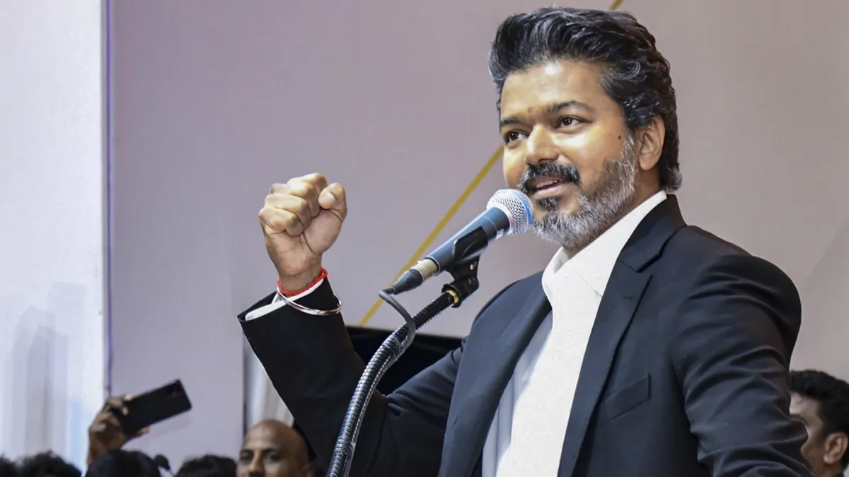 मुख्यमंत्री बनते ही थलापति विजय का बड़ा एक्शन: तमिलनाडु में बंद होंगी 700 से ज्यादा शराब की दुकानें