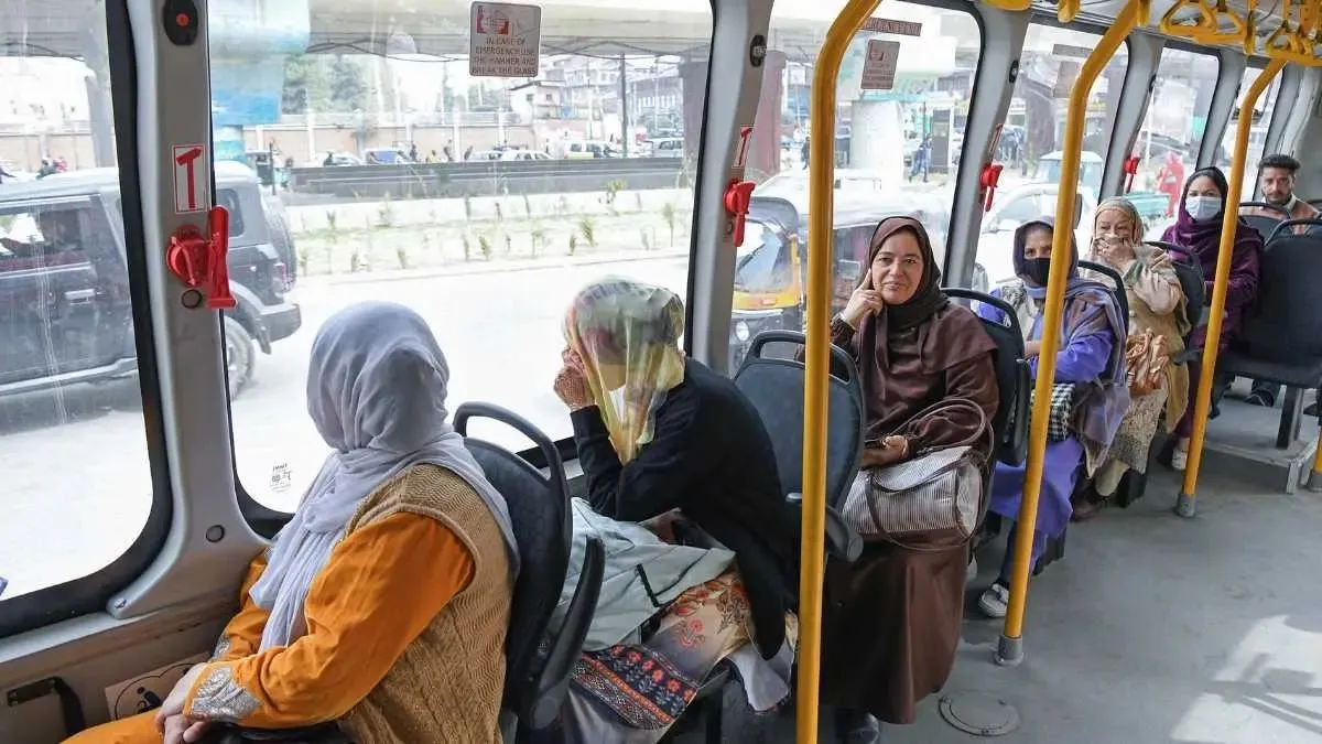 पश्चिम बंगाल में महिलाओं के लिए बड़ी खुशखबरी: 1 जून से सरकारी बसों में सफर होगा बिल्कुल मुफ्त