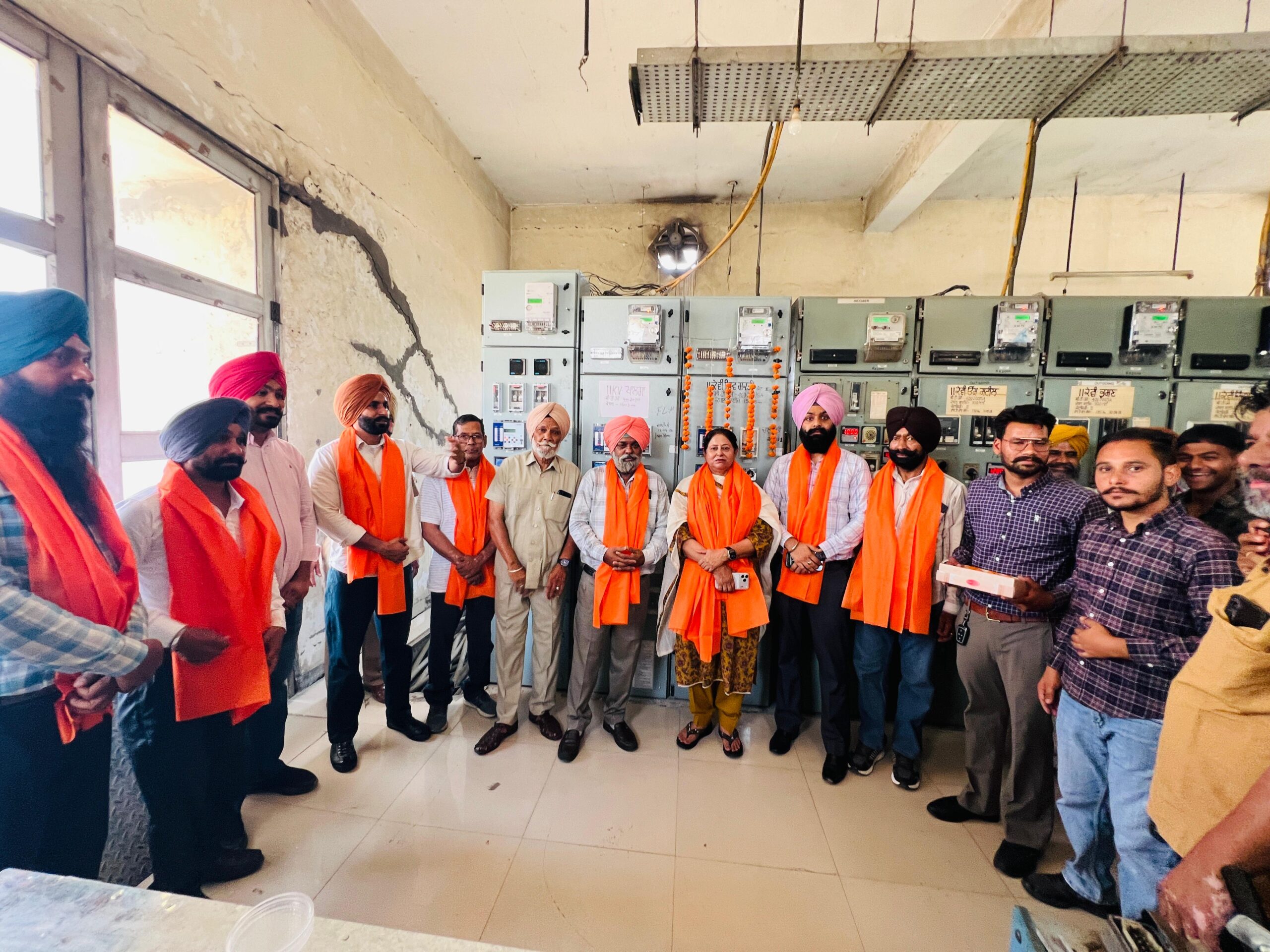 ‘माई किचन स्कीम’ के तहत MLA छीना ने लोगों को 11 KV फीडर समर्पित किया
