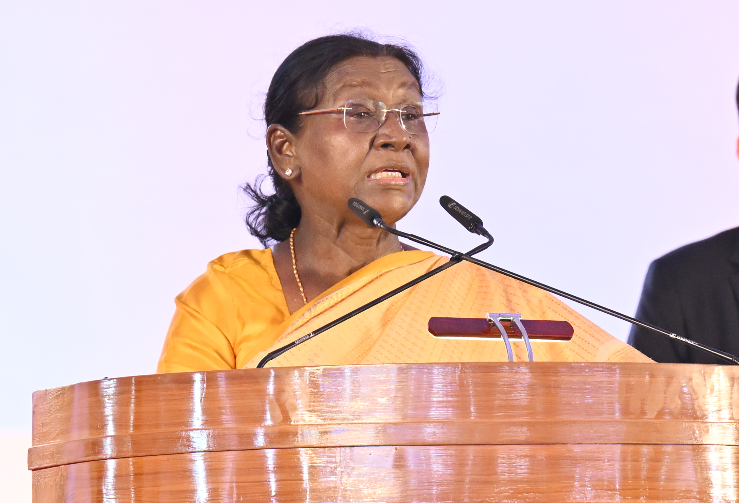 राष्ट्रपति द्रौपदी मुर्मु मध्य प्रदेश में अंतर्राष्ट्रीय सिकल सेल दिवस कार्यक्रम में हुई शामिल
