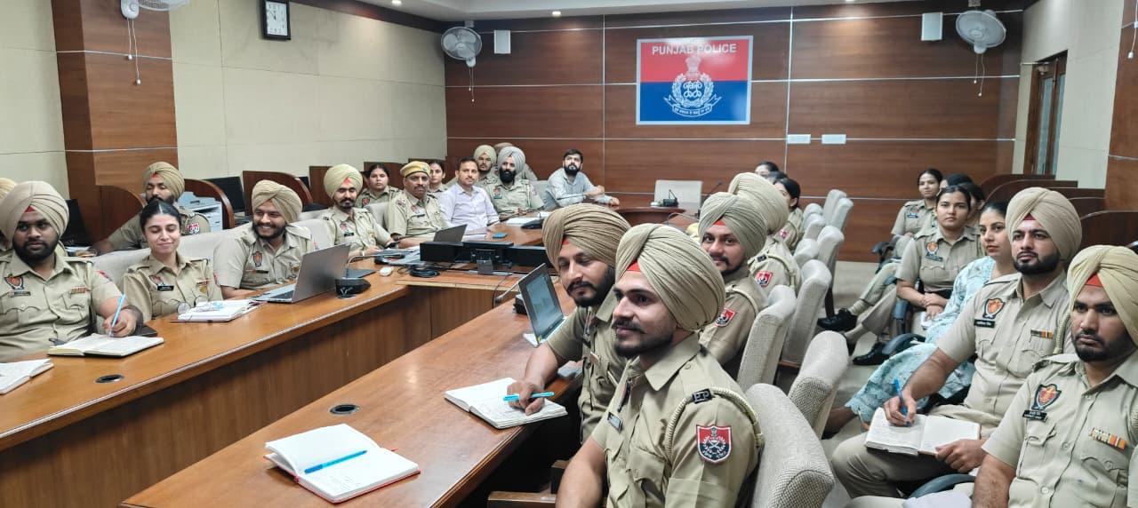 RRU ने 261 पंजाब पुलिस अधिकारियों को क्लाउड AI और प्रॉम्प्ट इंजीनियरिंग का प्रशिक्षण दिया