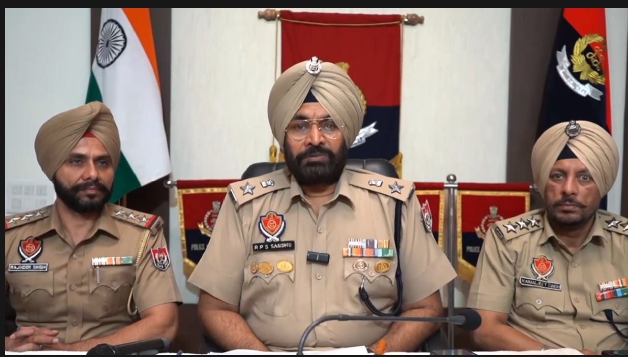 पुलिस ने जब्त वाहनों की सार्वजनिक नीलामी, 19 गाड़ियों की बिक्री से जुटे 1.51 लाख रुपये