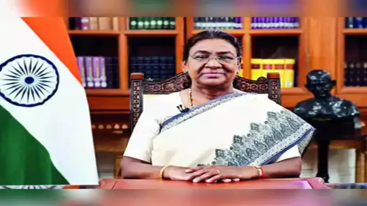 ‘बिरसा लिव्स इन न्यू भारत वीक’ के तहत राष्ट्रपति छात्रवृत्ति लाभार्थी जनजातीय छात्रों से करेंगी संवादात्मक बैठक