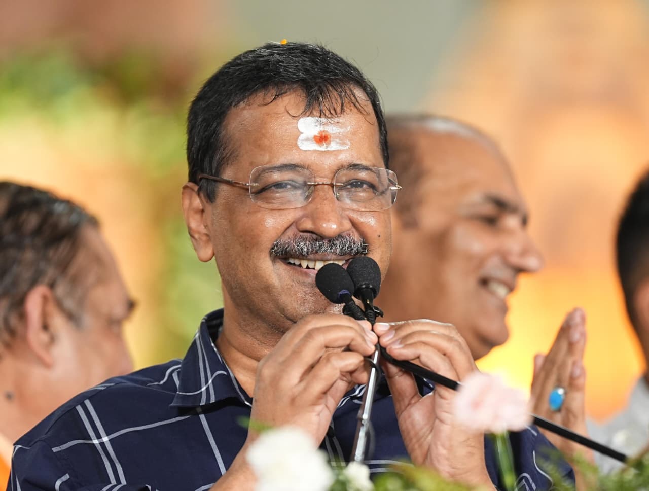 ‘AAP’ के नेता अरविंद केजरीवाल लुधियाना में ‘एक शाम भगवान शिव के नाम’ भजन संध्या में हुए शामिल