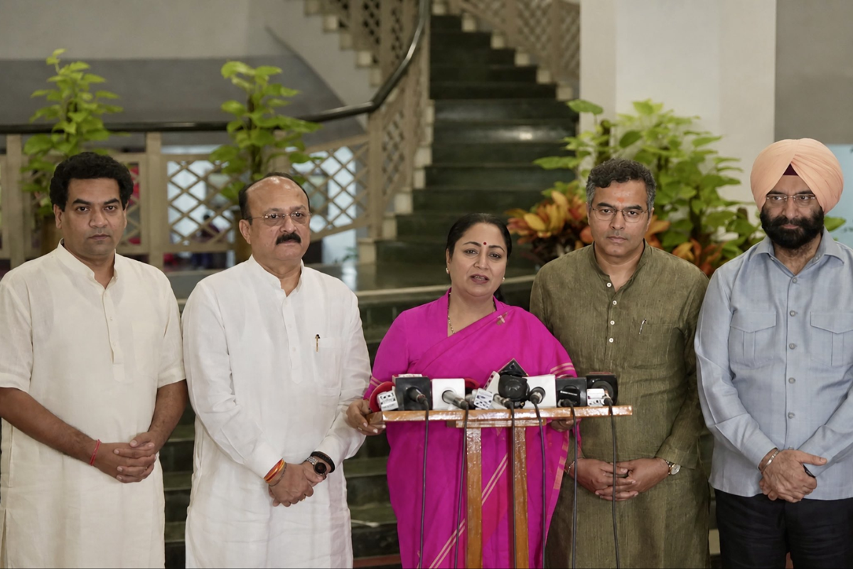 दिल्ली सरकार ने लॉन्च किया लक्ष्मी योजना पोर्टल, 500 महिलाओं ने भरा फॉर्म