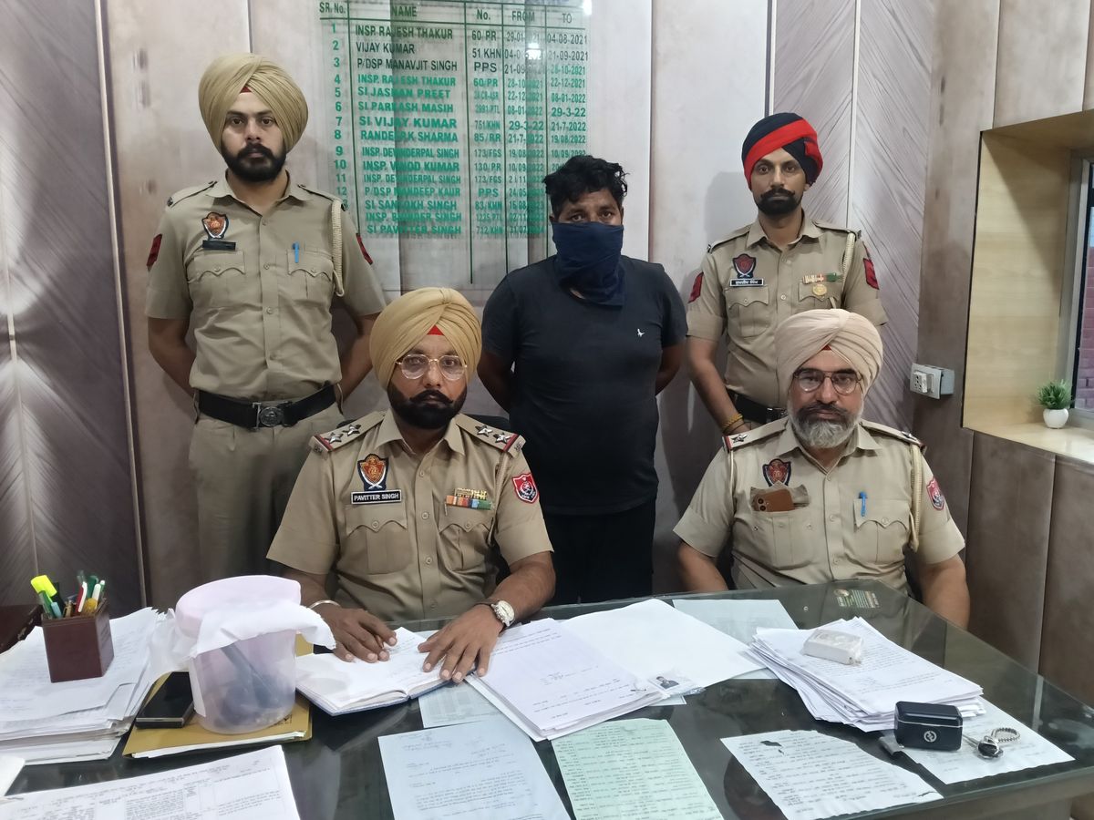 Machhiwara Sahib : पिस्टल से हवाई फायर करना युवक को पड़ा भारी, पुलिस ने दबोचा