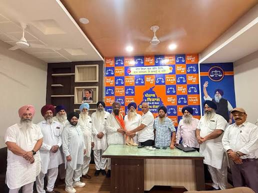 टांडा में शिरोमणि अकाली दल की बैठक, संजीव कुमार तलवार का सम्मान; पार्टी को मजबूत करने पर जोर