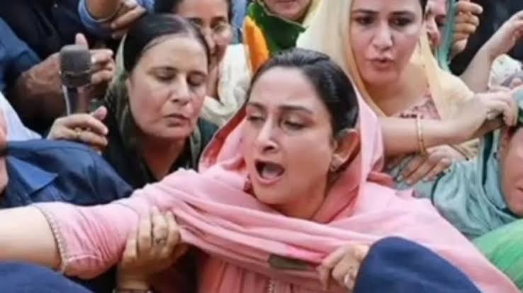 हरसिमरत कौर बादल हिरासत में, CM आवास की ओर बढ़ रही अकाली महिलाओं को पुलिस ने रोक