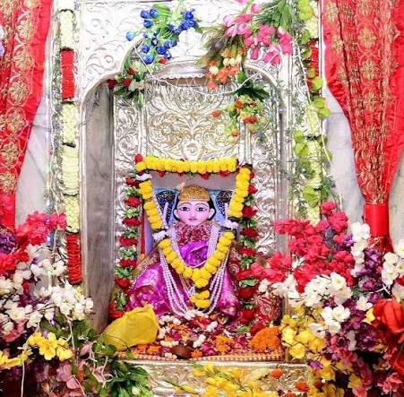 जालंधर : बाबा सोढल मेले की धूम, राज्यपाल गुलाब चंद कटारिया ने मंदिर में की पूजा-अर्चना