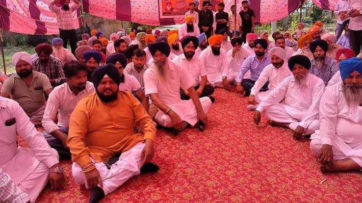 समराला में बिजली कटों के विरोध में अकाली दल का धरना, CM भगवंत मान का पुतला फूंका