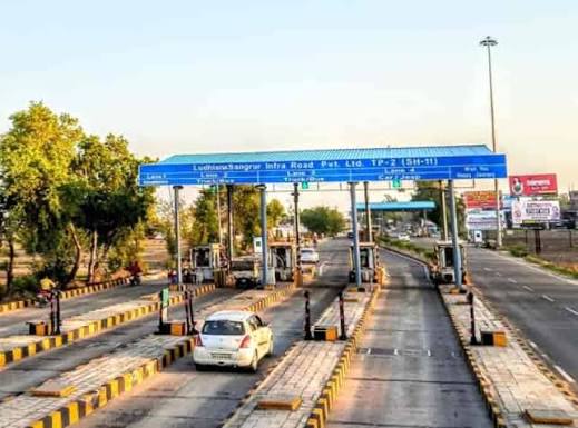 घुलाल टोल प्लाजा के पास कथित अवैध नशा मुक्ति केंद्र का खुलासा, 133 लोग मिले; 6 नाबालिग शामिल