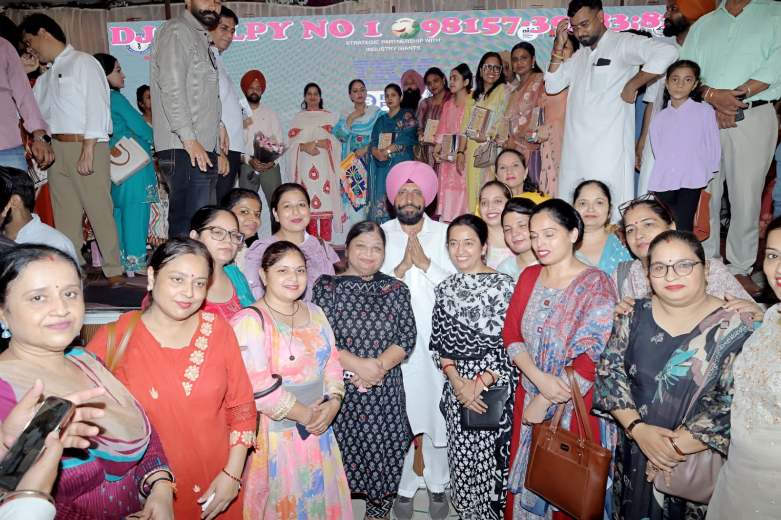 Ludhiana Teachers Day: MLA ग्रेवाल ने 5 हजार से ज्यादा शिक्षकों को किया सम्मानित