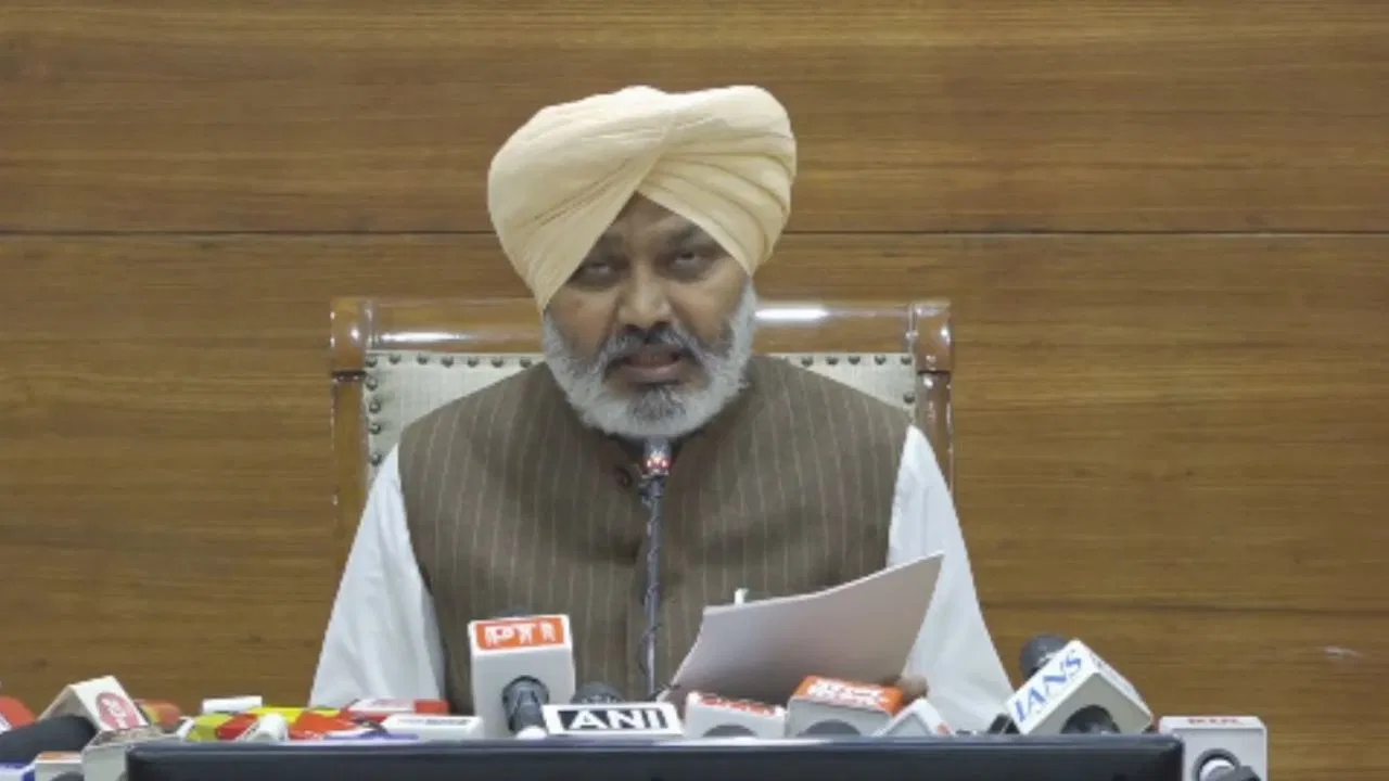Punjab Cabinet Decisions: चुनाव आयोग में 19 नए पद, नर्सिंग नियमों में संशोधन, पठानकोट में रणजीतगढ़ विकास प्राधिकरण