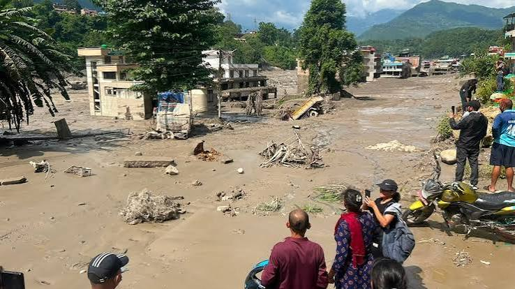 नेपाल में बाढ़ और भूस्खलन से भारी तबाही, 95 लोगों का रेस्क्यू; 5 अब भी लापता