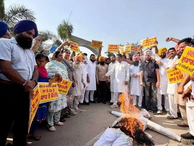 पंजाब में CBI छापेमारी के खिलाफ AAP का प्रदर्शन, पटियाला के फुहारा चौक पर जुटे मंत्री और कार्यकर्ता