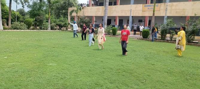 Samrala : मालवा कॉलेज बोंडली के यूथ फेस्टिवल में पहुंचे परगट सिंह, शिक्षा और राजनीति पर उठाए सवाल