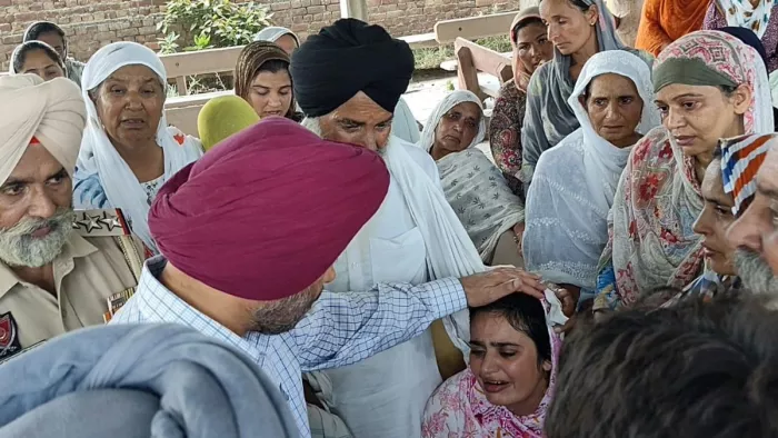 Amritsar Missing Case: 3 महीने से बेटे का इंतजार कर रही मां, संदीप सिंह का अब तक नहीं मिला सुराग